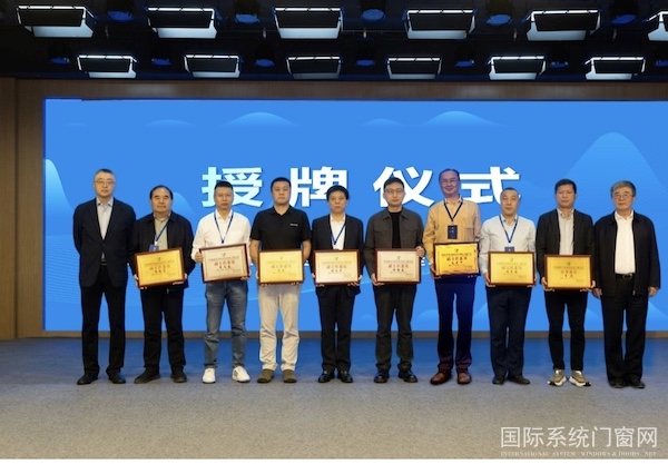 1761978975529610.jpg IMG_7784.jpg